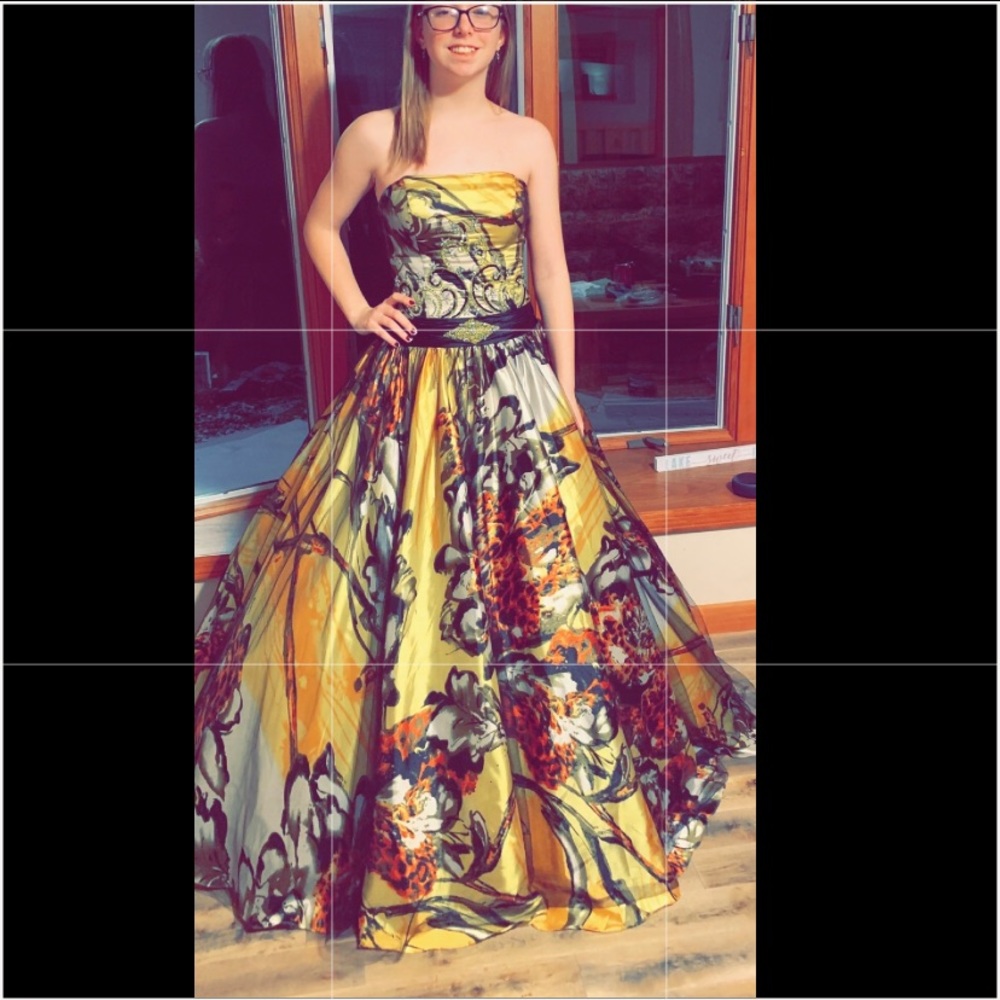 Formal/Prom dress